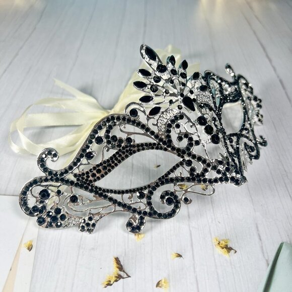 Masquerade Mask Luxury Black Crystal, Rhinestone Gothic Mask, Black Diamond Mask - Picture 2 of 4